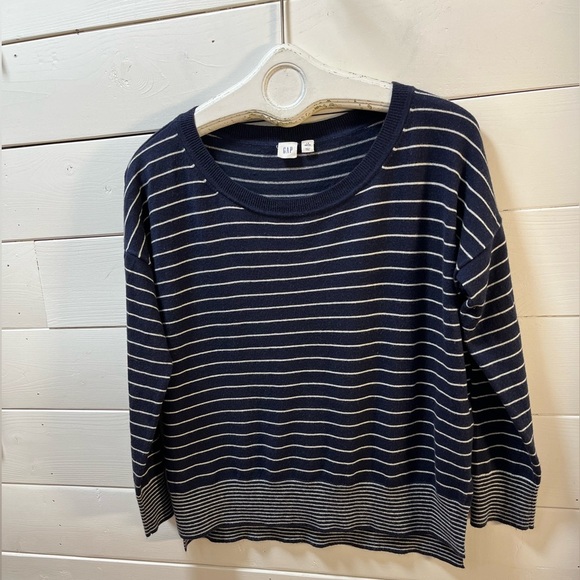 GAP Navy Blue and White Striped Sweater - Size L Petite - Picture 3 of 9